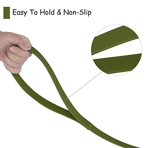 Grüner rutschfester Gurt in Hand gehalten.